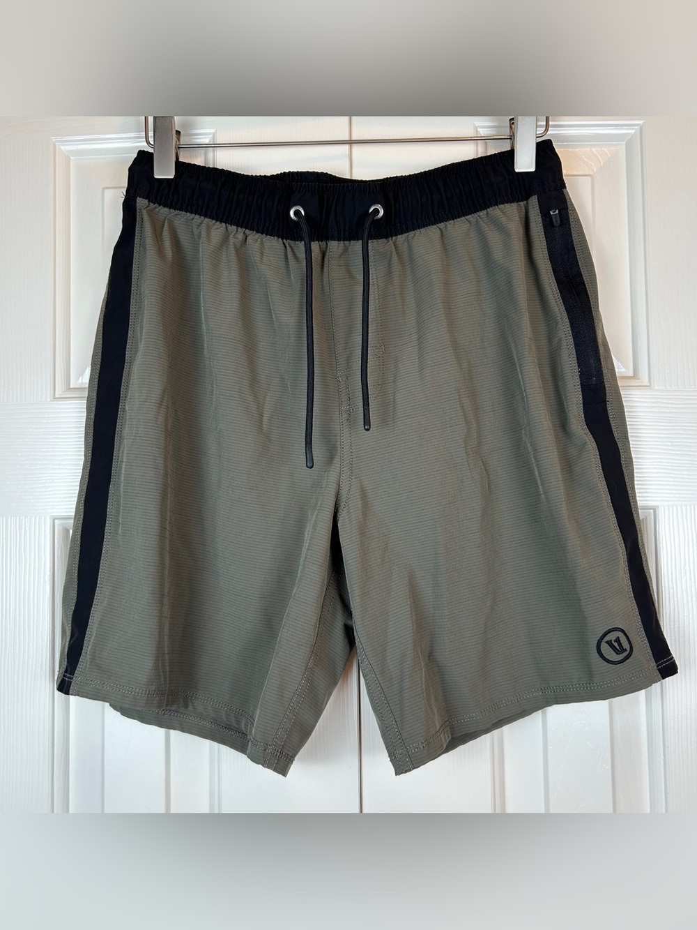 Vuori Men’s Peak Athletic Shorts